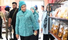 Kunker ke Muara Enim, Feby Herman Deru Apresiasi Produk Lokal Binaan PKK